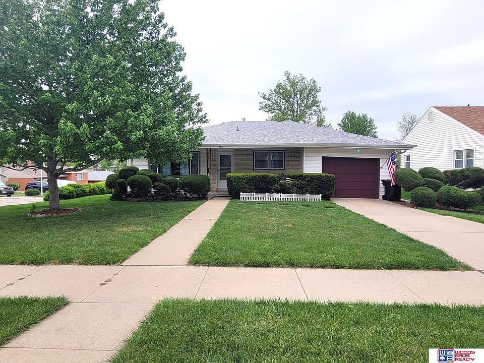 1st image of 456 N Columbia Ave