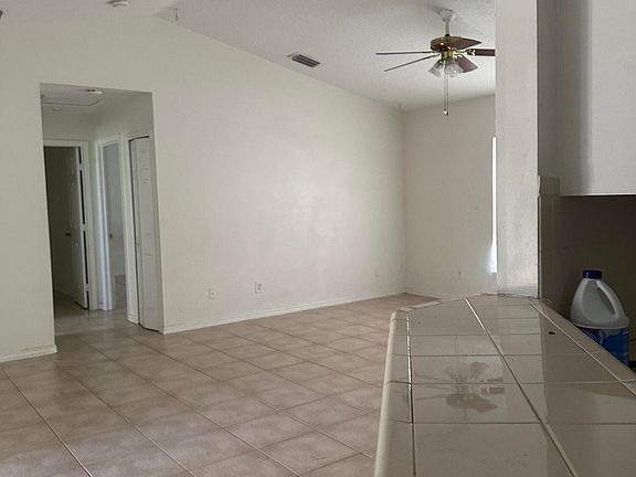 5th image of 1457 SW Glastonberry Avenue