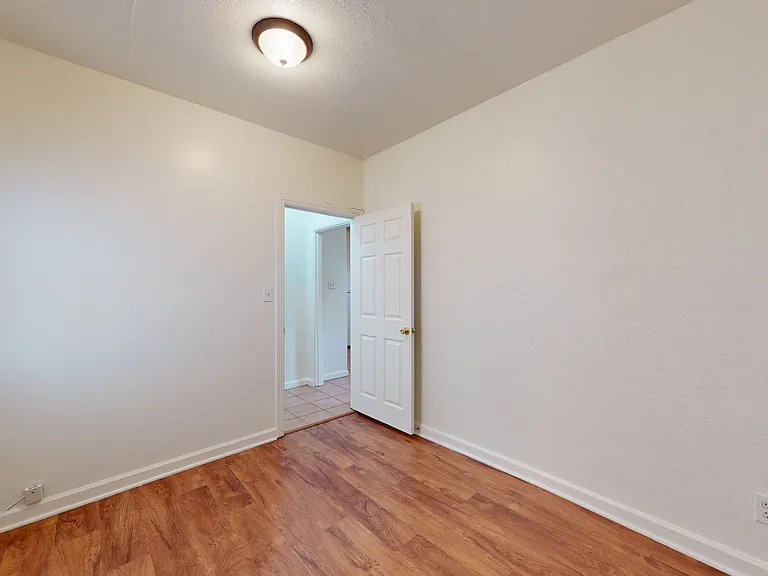 3774ro — Photo 17