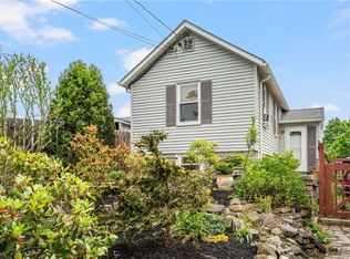 84 Ash Ave, Cranston, RI 02910