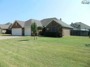 4805 Pinehurst Dr, Wichita Falls, TX 76310