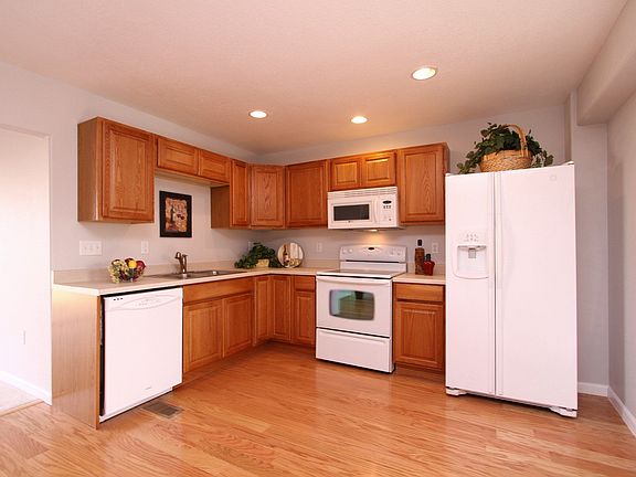 Refrigerator, Micro, Stove/Range/Oven Included