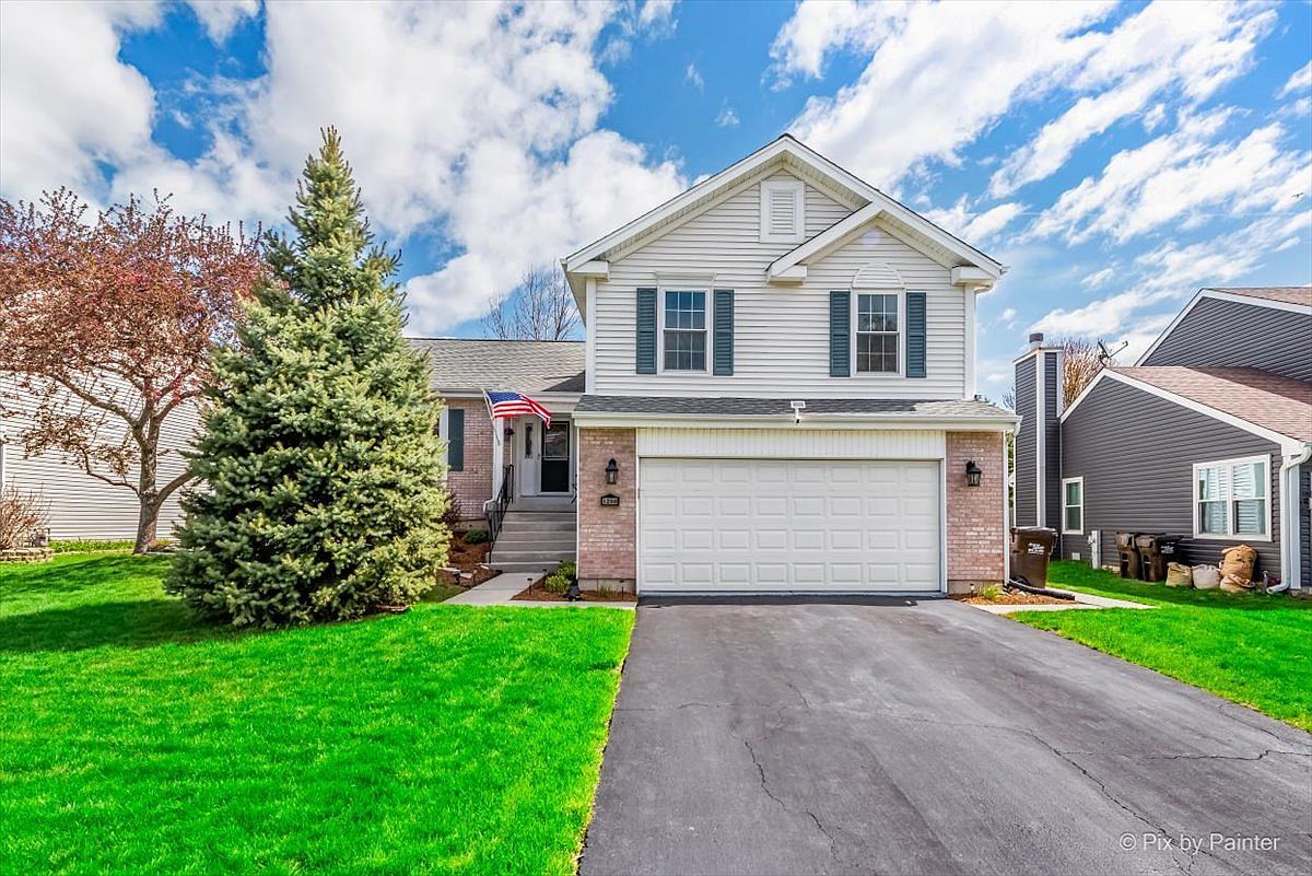 1208 Westport Rdg, Crystal Lake, IL 60014 Zillow