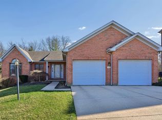 4467 Oakville Dr, Cincinnati, OH 45211