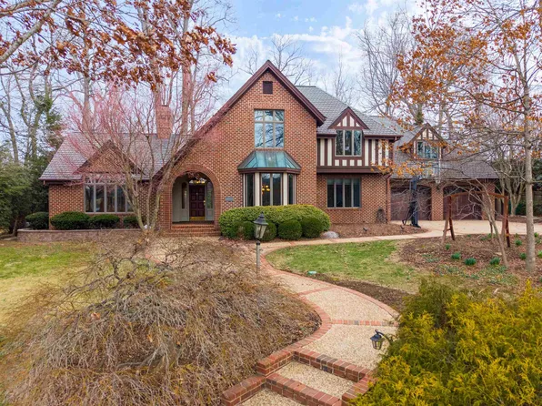 3004 Wakefield Dr, Blacksburg, VA 24060