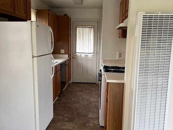 4th image of 1321-1331 Vernon St #1325