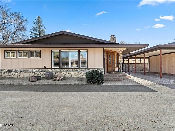 3rd image of 3501 E Hidden Valley Dr