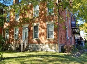 462 King Ave, Columbus, OH