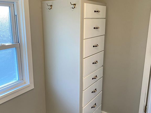 2nd image of 172 S Pardee St #1/2