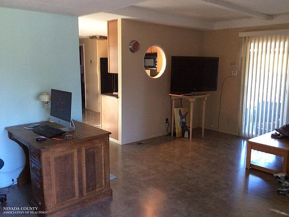 5th image of 508 Holly Dr