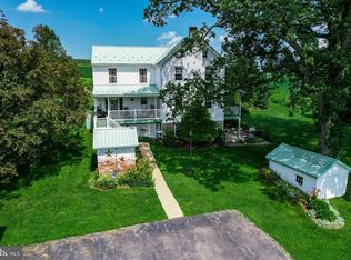 5433 Peach Blossom Ln, Stewartstown, PA 17363
