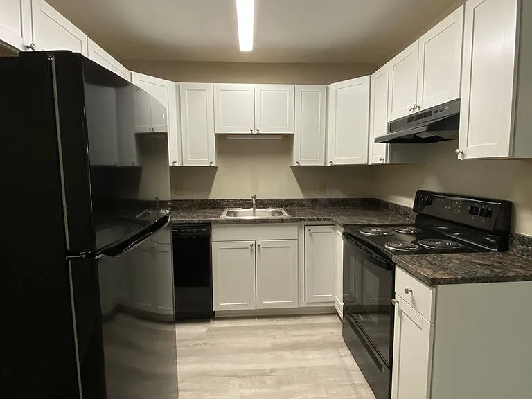 2342 Airport Dr. — Photo 2