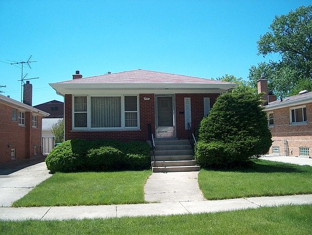 1st image of 8856 S Fairfield Ave