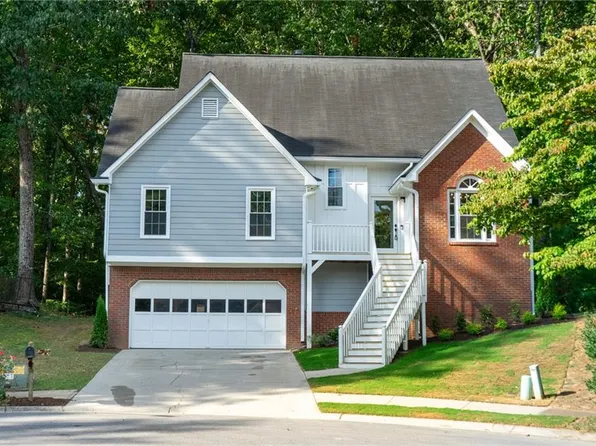 3764 Deercreek Ct, Powder Springs, GA 30127