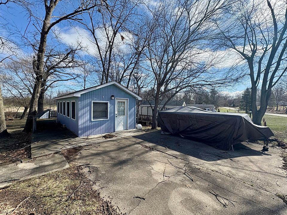 1st image of 5/492 Woodhaven Dr E