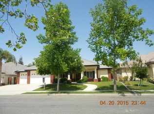 11500 Hyde Park Dr, Bakersfield, CA 93311