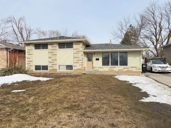 152 Rose St, Barrie, ON L4M 2T7