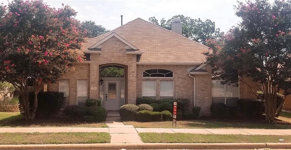 1st image of 715 Cottonwood Dr