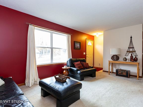 4th image of 35763 N Hillside Ave