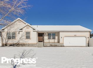 4888 W Grand View Peak Dr, Riverton, UT 84096