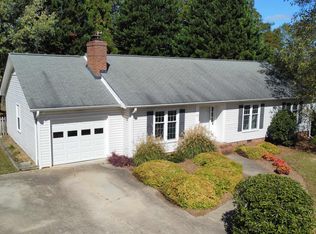 109 Stonehenge Ct, Taylors, SC 29687