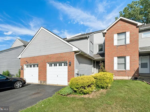 549 Princeton Ct, Bensalem, PA 19020