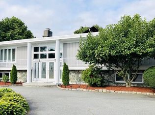 253 Slocum Rd, Dartmouth, MA 02747