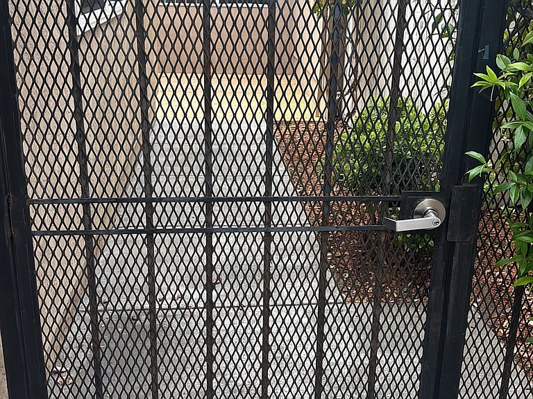 650 S Eliseo Dr — Photo 21