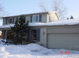 18877 Sunbright Ave, Lathrup Village, MI
