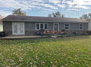 1100 Rochester Blvd, Rochester, IN 46975