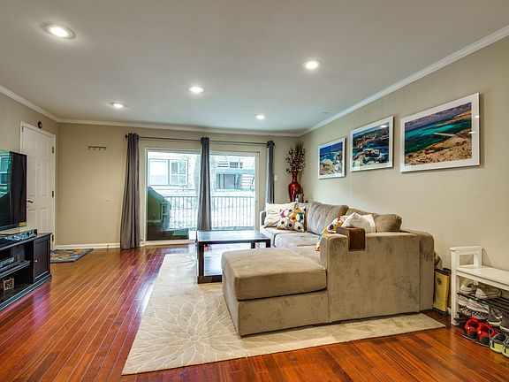 3rd image of 503 Everest Ave