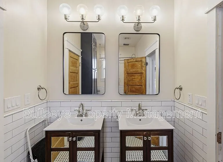 1238 E McKinley St — Photo 19