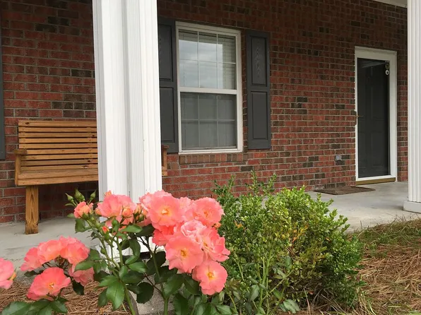 2223 C Locksley Woods Dr, Greenville, NC 27858