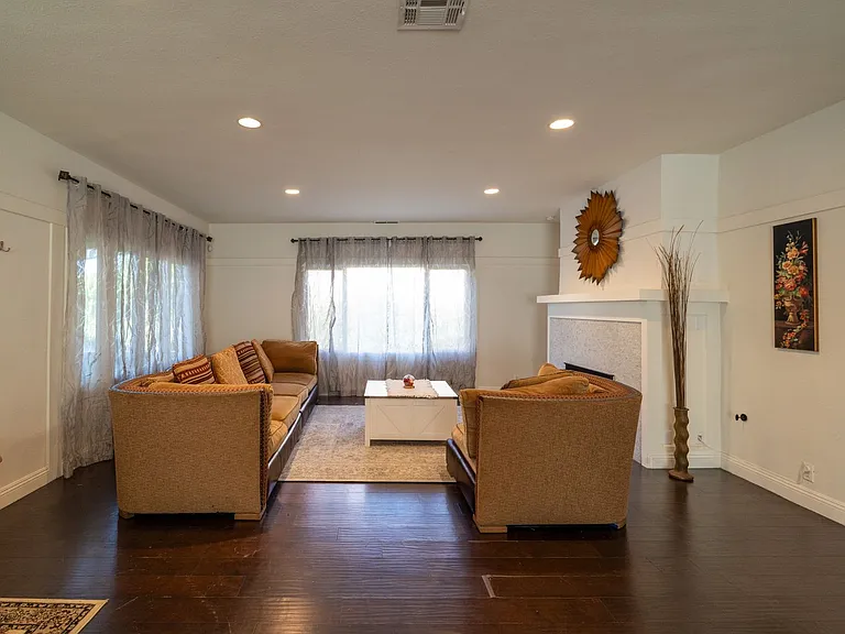 6407 Dix St — Photo 5