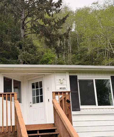 4030 State Route 105 — Photo 3