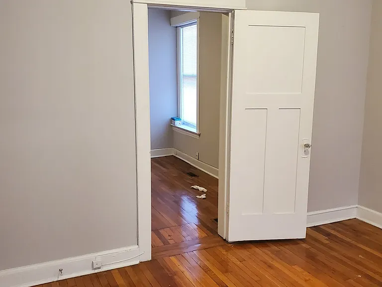 6041 Waterman Blvd — Photo 22