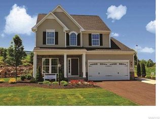 702 Pleasant View Dr, Lancaster, NY