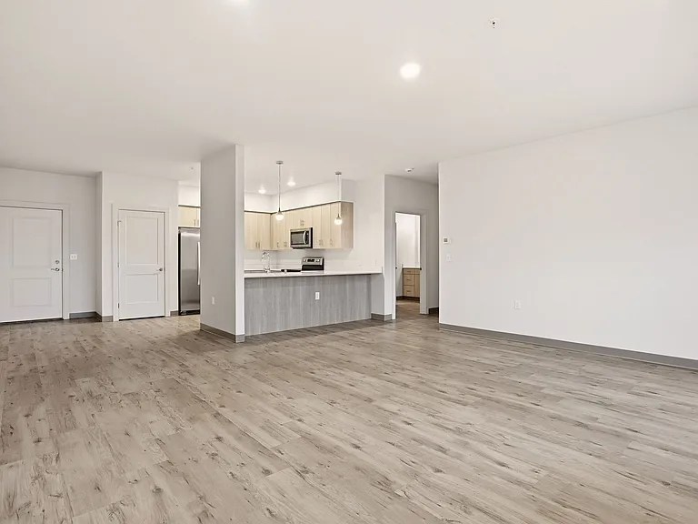 Nathan Apartments — Photo 6