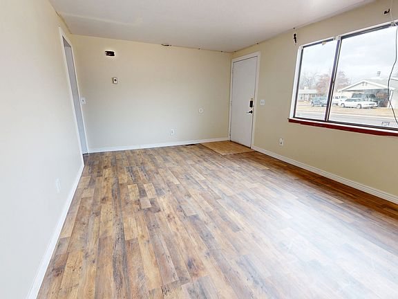 5th image of 1348 E Sagewood Rd