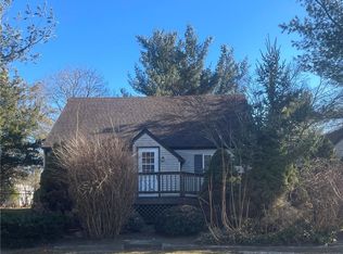 5 Woodland Ave, Coventry, RI 02816