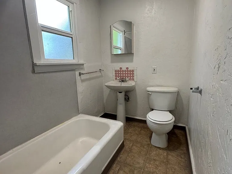 494 W 11th Ave #&-1121 — Photo 9