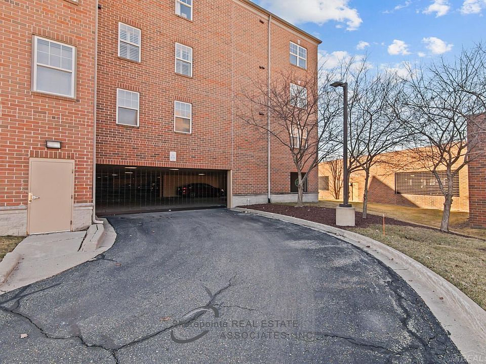 2116 Country Club Dr #9, photo 27
