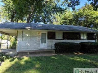 10809 Glen Garry Rd, Saint Louis, MO 63137