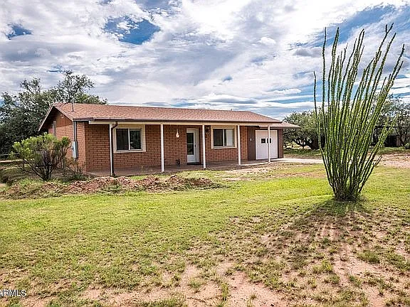 2059 W Cougar Pl