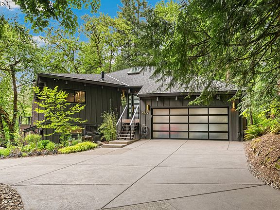 2nd image of 3777 Parkwood Way