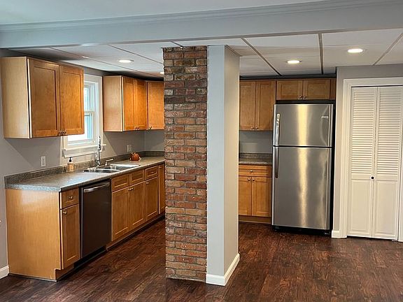 3rd image of 4 Water St #B