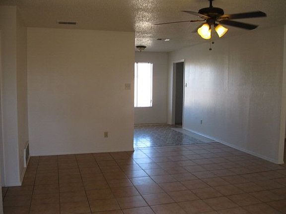 2nd image of 7414 Globe Ave