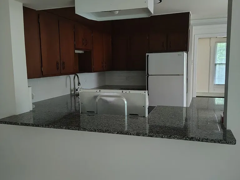 519 Morristown Rd — Photo 3