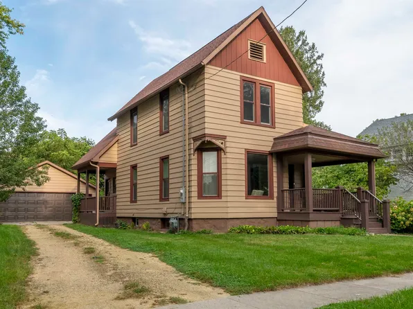 504 N 5th St, Oregon, IL 61061