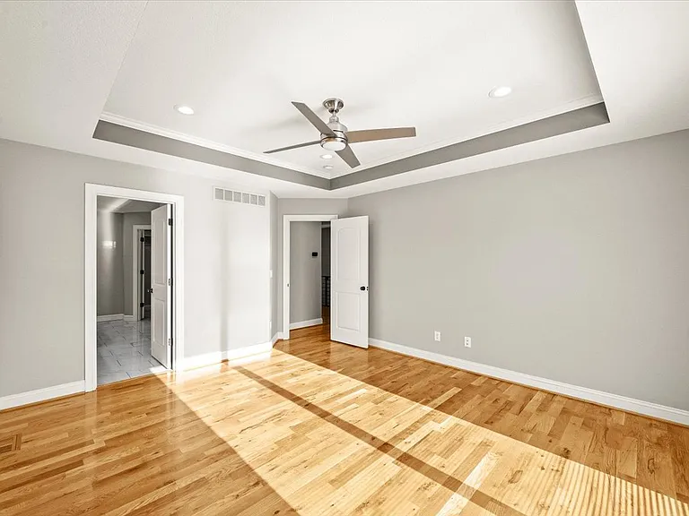 604 Canyon Dr — Photo 10